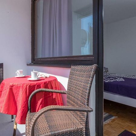 Apartment Maestral Pula Exterior photo