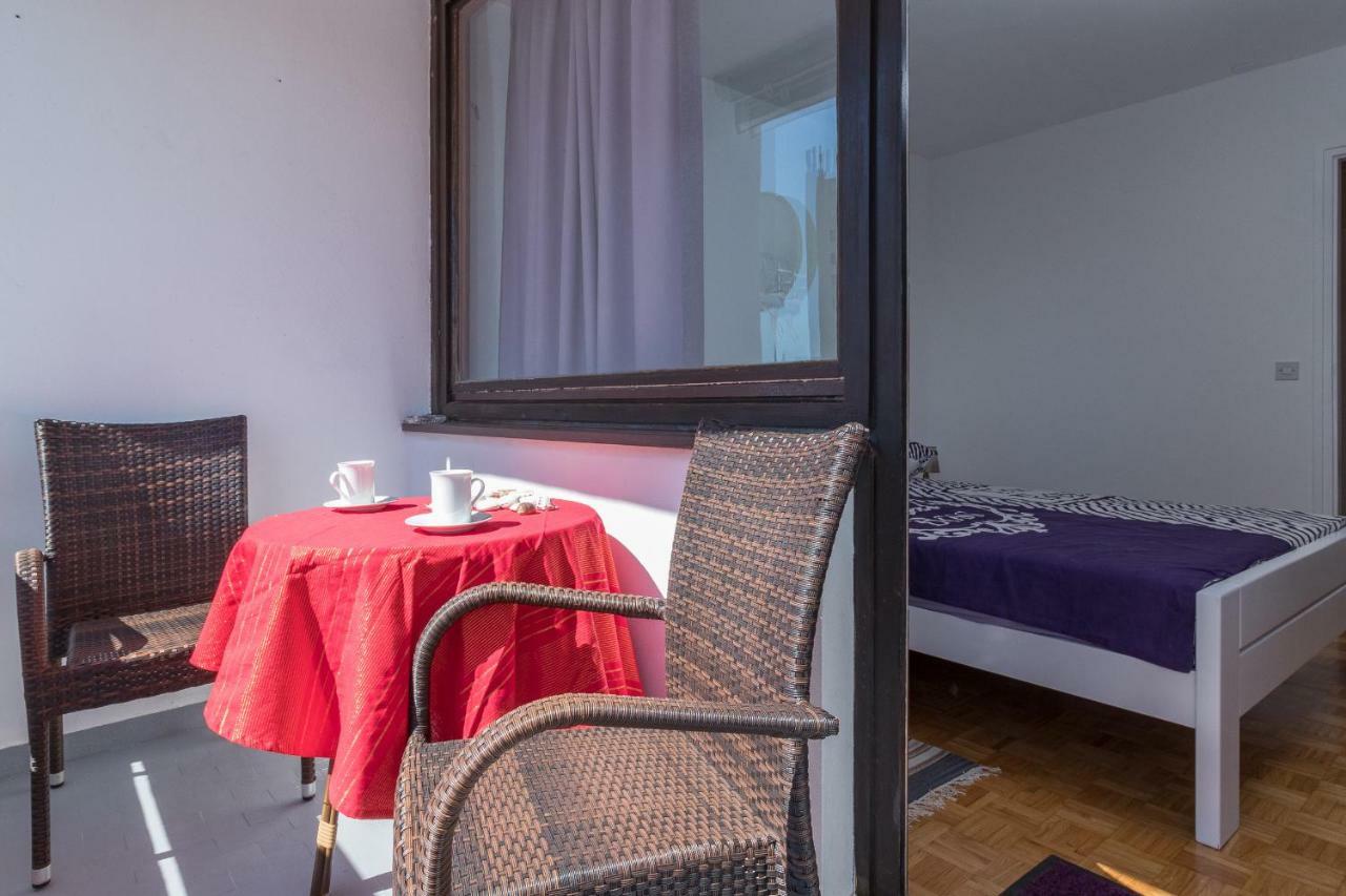 Apartment Maestral Pula Exterior photo
